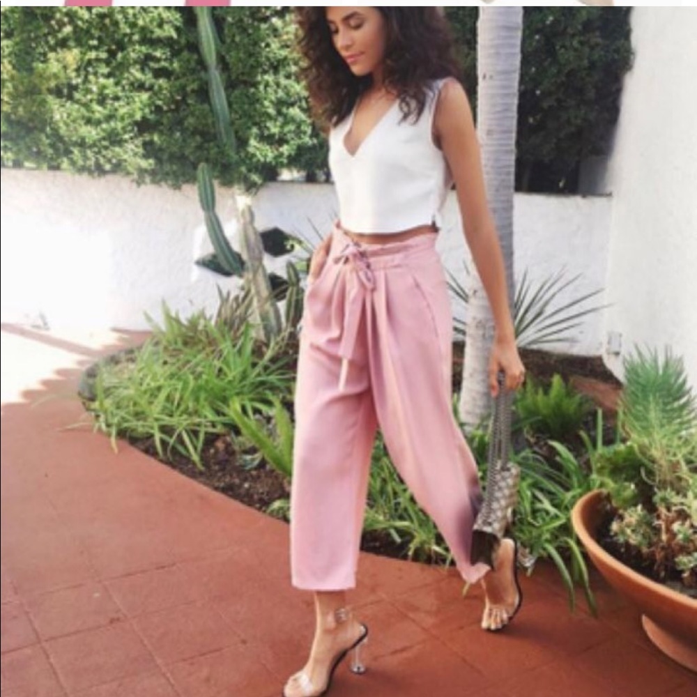 Zara • Wide Leg Cropped Pants